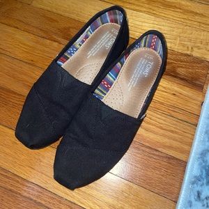 Brand new toms